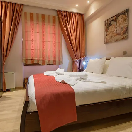 Foni Garitsa Corfu Private Jacuzzi